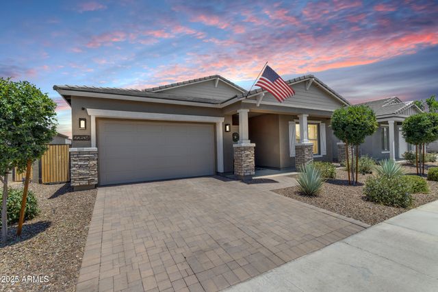 22634 E ROUNDUP Way, Queen Creek, AZ 85142