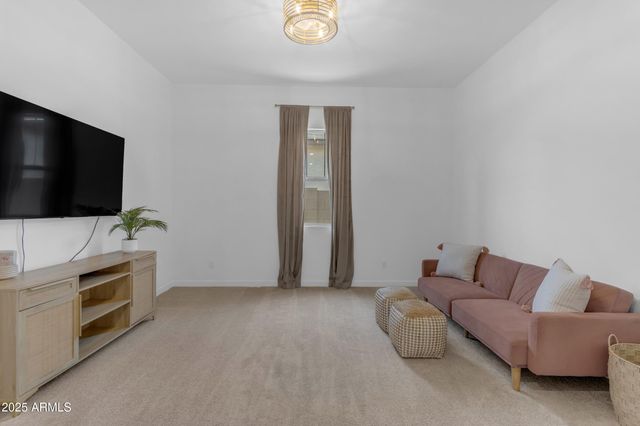 22634 E ROUNDUP Way, Queen Creek, AZ 85142