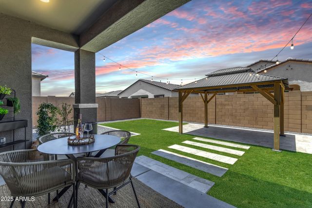 22634 E ROUNDUP Way, Queen Creek, AZ 85142