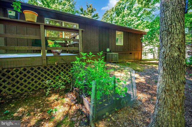 143 JEFFERSON AVE, Locust Grove, VA 22508