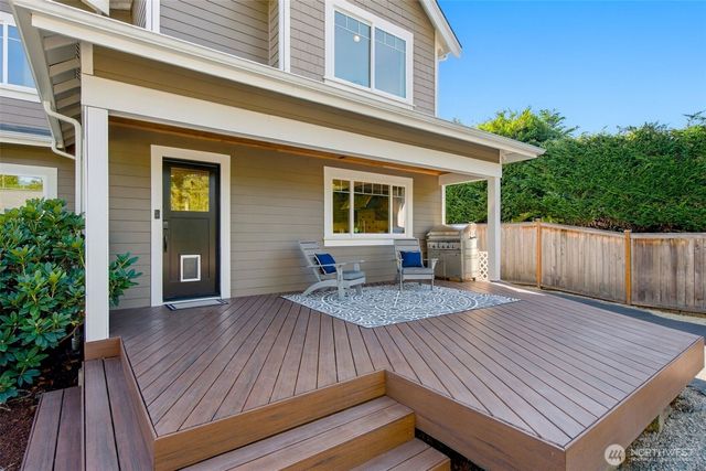 9620 NE 26th Street, Clyde Hill, WA 98004