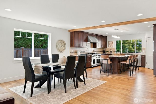 9620 NE 26th Street, Clyde Hill, WA 98004