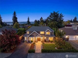 9620 NE 26th Street, Clyde Hill, WA 98004