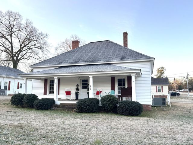 209 W Front Street, Lillington, NC 27546
