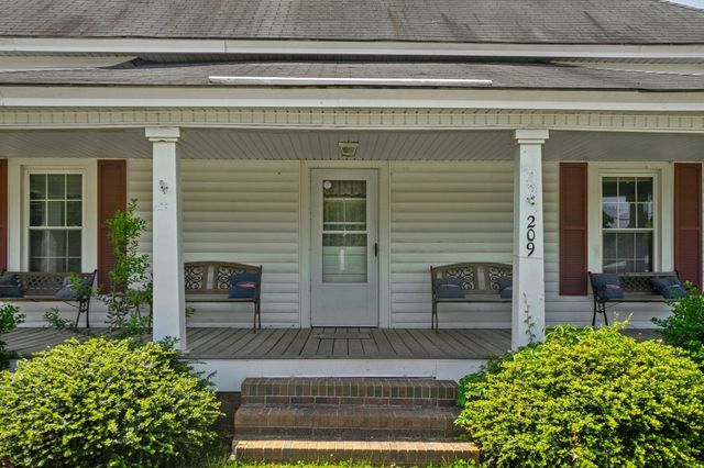 209 W Front Street, Lillington, NC 27546