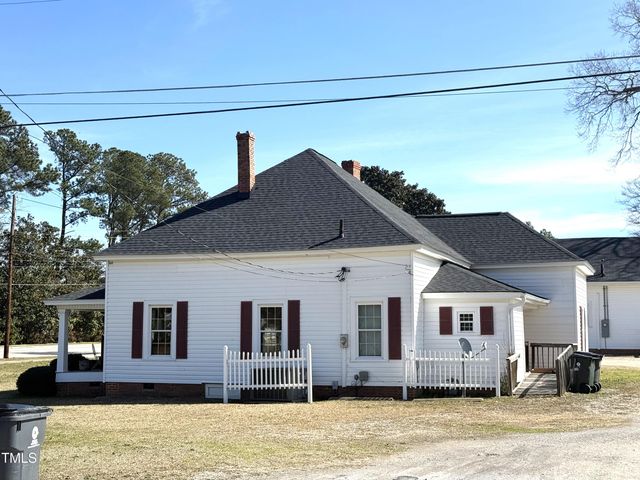 209 W Front Street, Lillington, NC 27546
