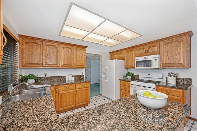 7326 Winnett Way, Sacramento, CA 95823