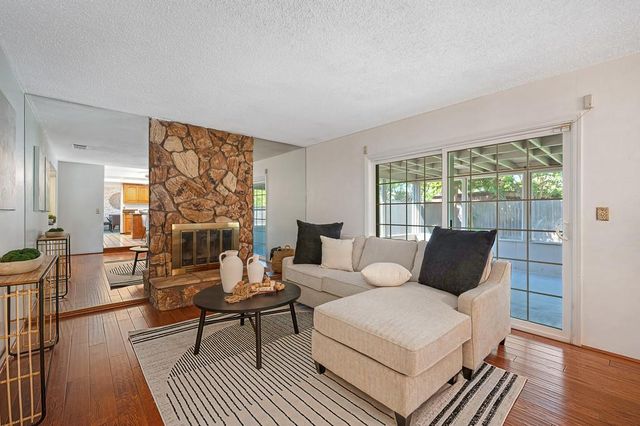 7326 Winnett Way, Sacramento, CA 95823