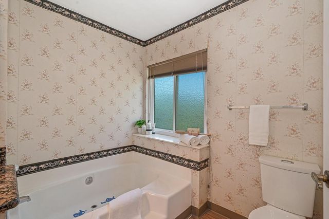 7326 Winnett Way, Sacramento, CA 95823