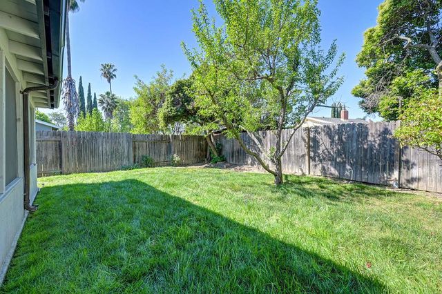 7326 Winnett Way, Sacramento, CA 95823