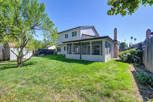 7326 Winnett Way, Sacramento, CA 95823