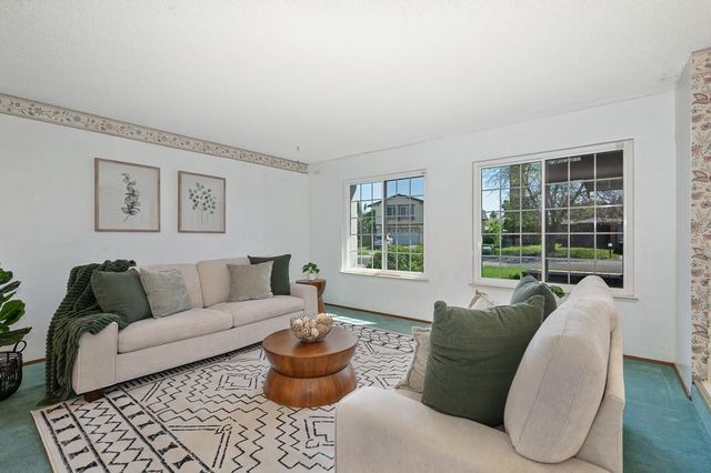 7326 Winnett Way, Sacramento, CA 95823