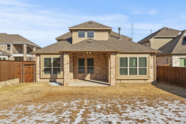 8402 Watersway Drive, Rowlett, TX 75088