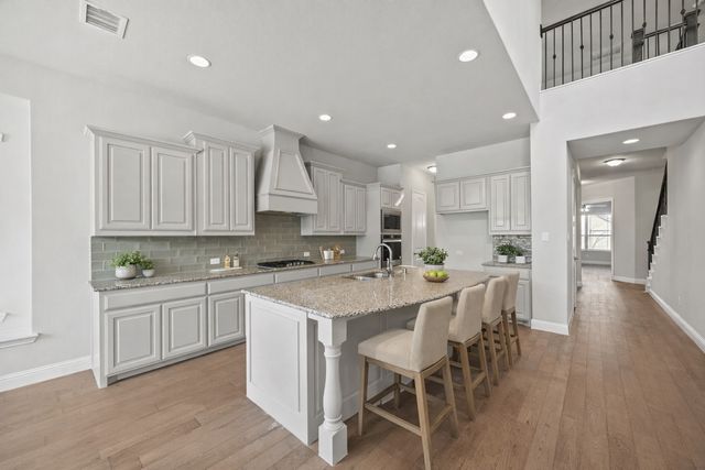 8402 Watersway Drive, Rowlett, TX 75088