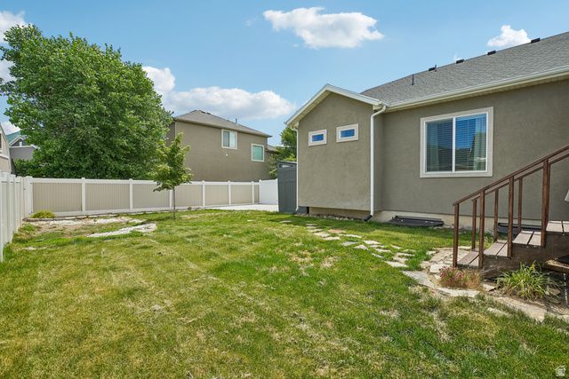 1168 E CANYON DR, South Weber, UT 84405