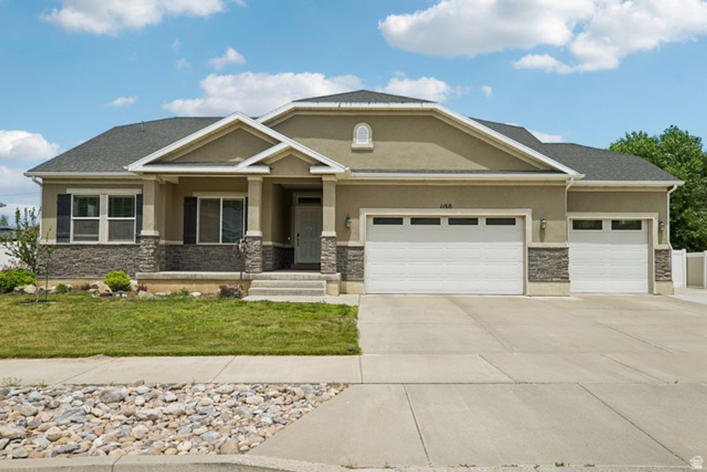 1168 E CANYON DR, South Weber, UT 84405