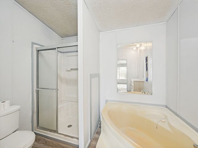 6205 N Highland Circle, Haltom City, TX 76117