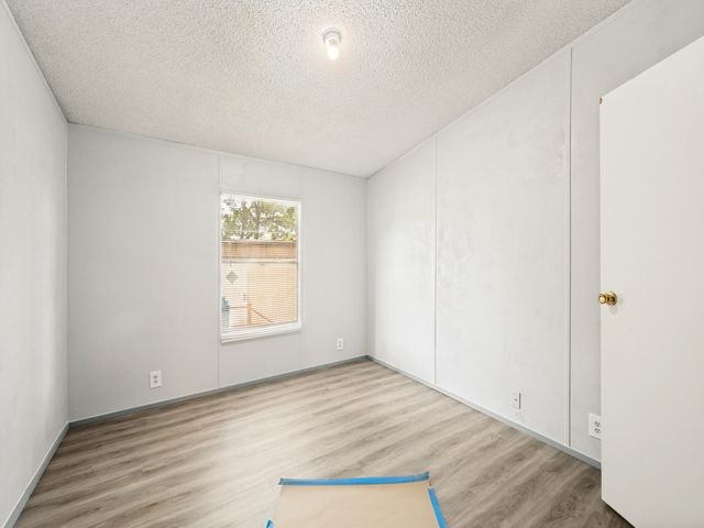 6205 N Highland Circle, Haltom City, TX 76117
