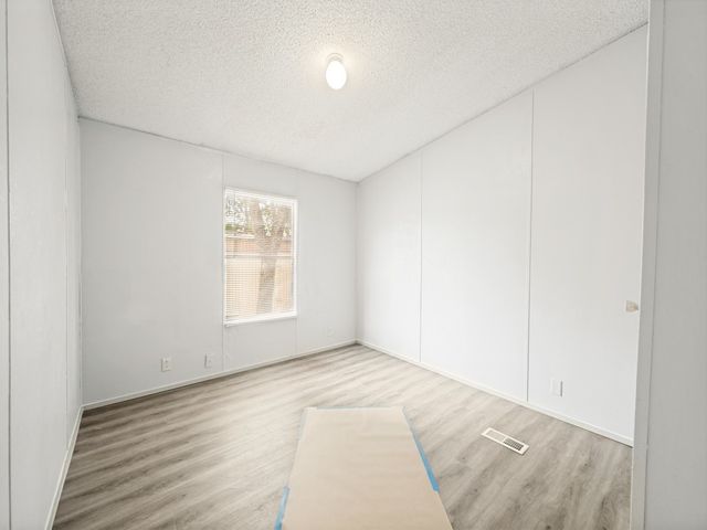 6205 N Highland Circle, Haltom City, TX 76117