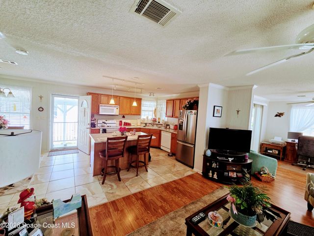 118 Holiday Park Boulevard NE, Palm Bay, FL 32907