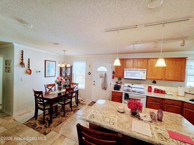 118 Holiday Park Boulevard NE, Palm Bay, FL 32907