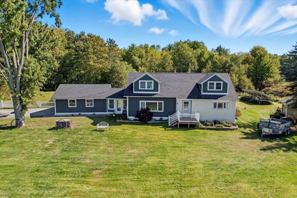 259 Browns River Road, Essex, VT 05452