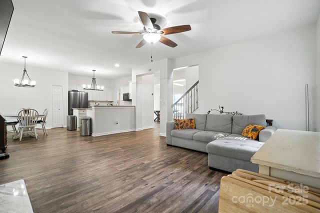 2426 Tory Oak Place, Matthews, NC 28105