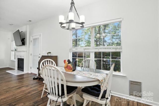 2426 Tory Oak Place, Matthews, NC 28105