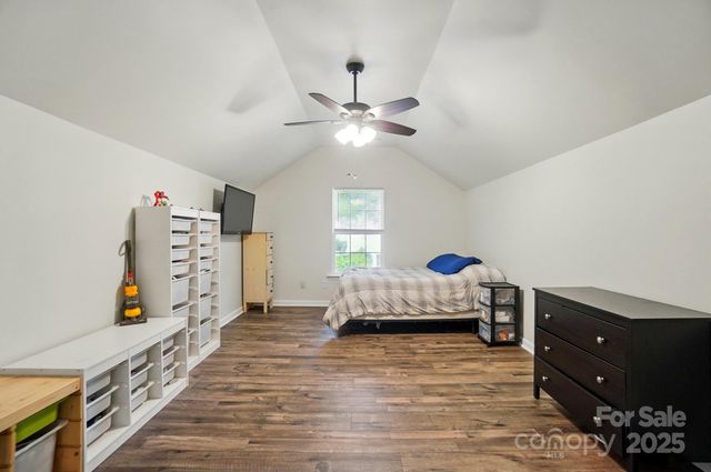 2426 Tory Oak Place, Matthews, NC 28105