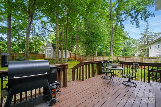 2426 Tory Oak Place, Matthews, NC 28105