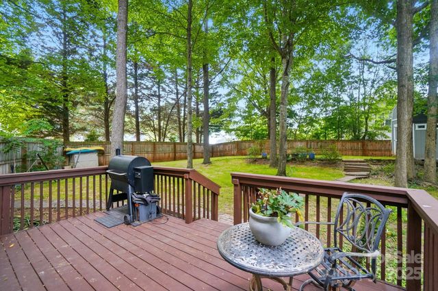 2426 Tory Oak Place, Matthews, NC 28105