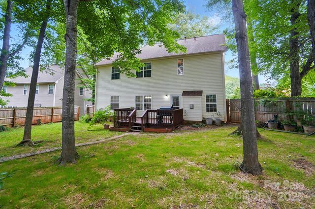 2426 Tory Oak Place, Matthews, NC 28105