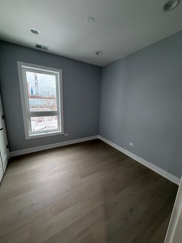 2622 W Adams Street 3, Chicago, IL 60612