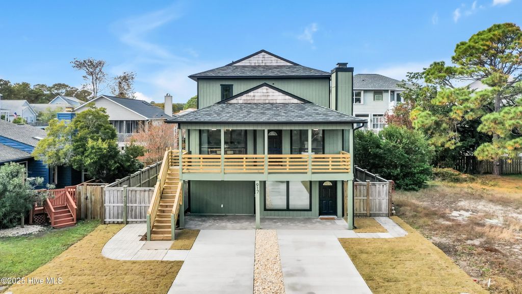 917 Riptide Lane, Carolina Beach, NC 28428