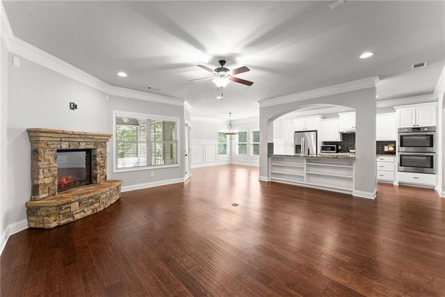 300 Bryce Avenue, Jefferson, GA 30549