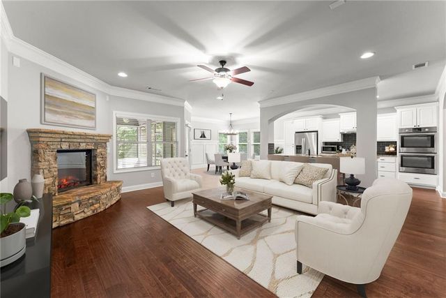 300 Bryce Avenue, Jefferson, GA 30549