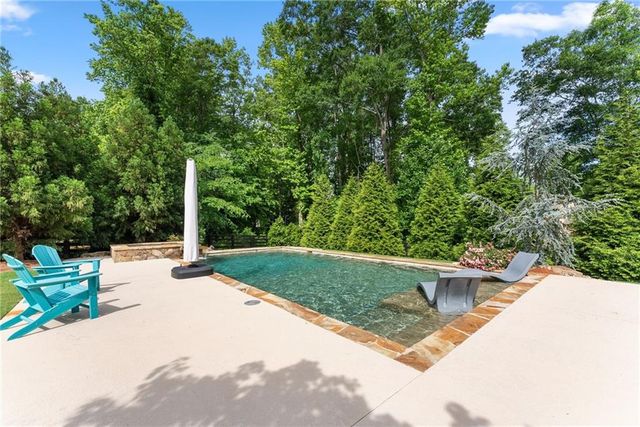 300 Bryce Avenue, Jefferson, GA 30549