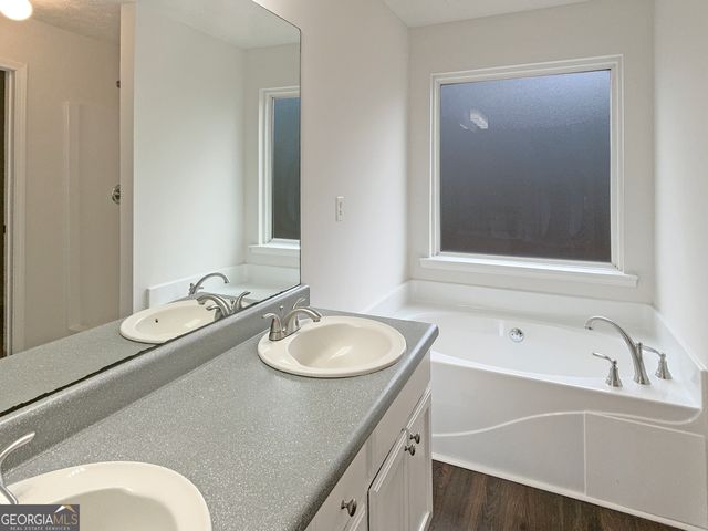 795 Sterling Place, Monroe, GA 30656