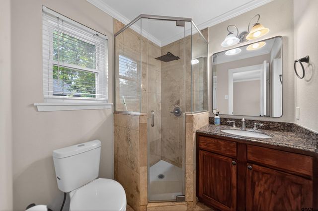 2265 Leaning Oaks, Flint, TX 75762