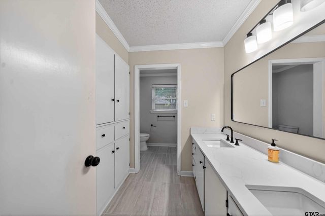 2265 Leaning Oaks, Flint, TX 75762