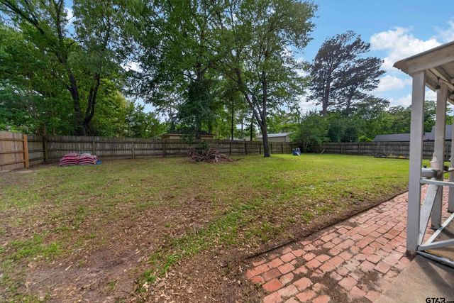 2265 Leaning Oaks, Flint, TX 75762