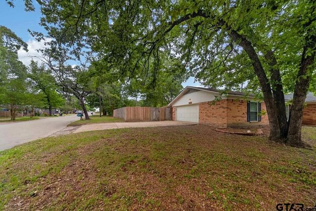 2265 Leaning Oaks, Flint, TX 75762