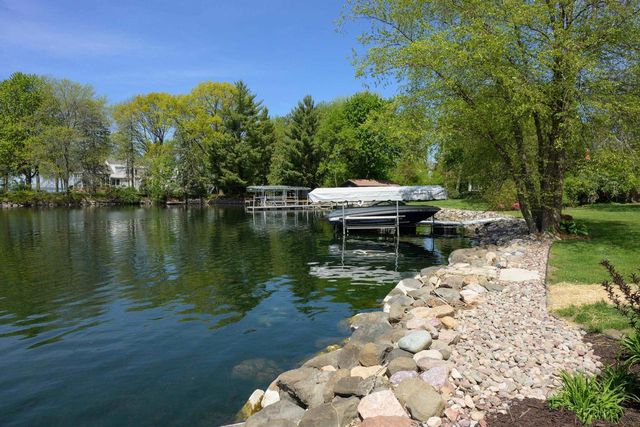 3 Cambridge Road, Madison, WI 53704