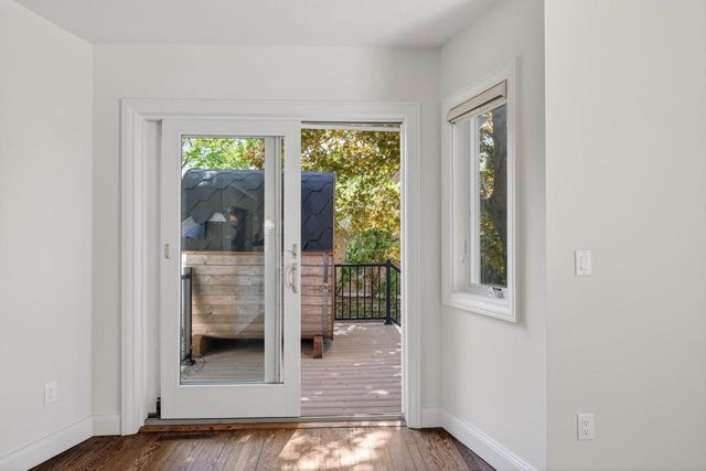 3 Cambridge Road, Madison, WI 53704