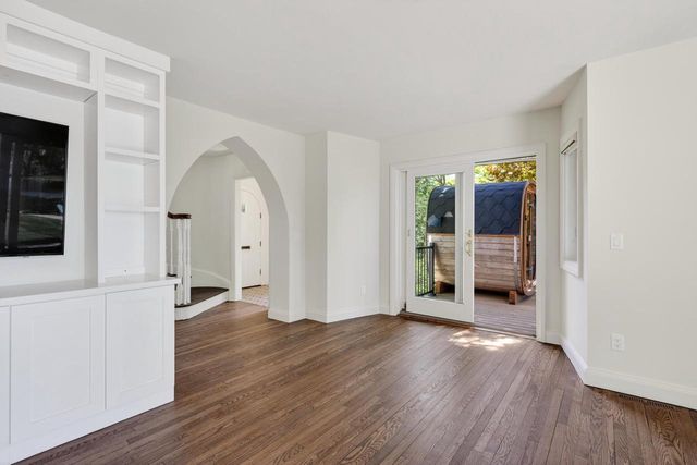 3 Cambridge Road, Madison, WI 53704