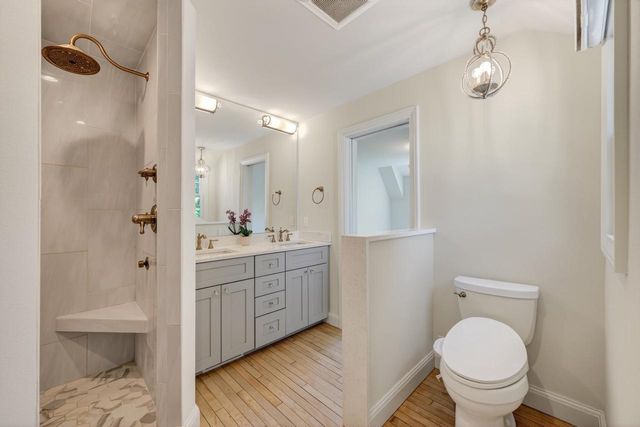 3 Cambridge Road, Madison, WI 53704