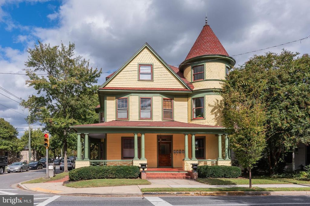 301 GOLDSBOROUGH ST, Easton, MD 21601