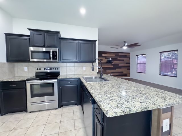 708 Stanmire Lake Trail, Fort Worth, TX 76120