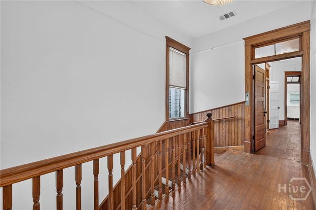 114 W Waldburg Street, Savannah, GA 31401