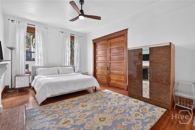 114 W Waldburg Street, Savannah, GA 31401